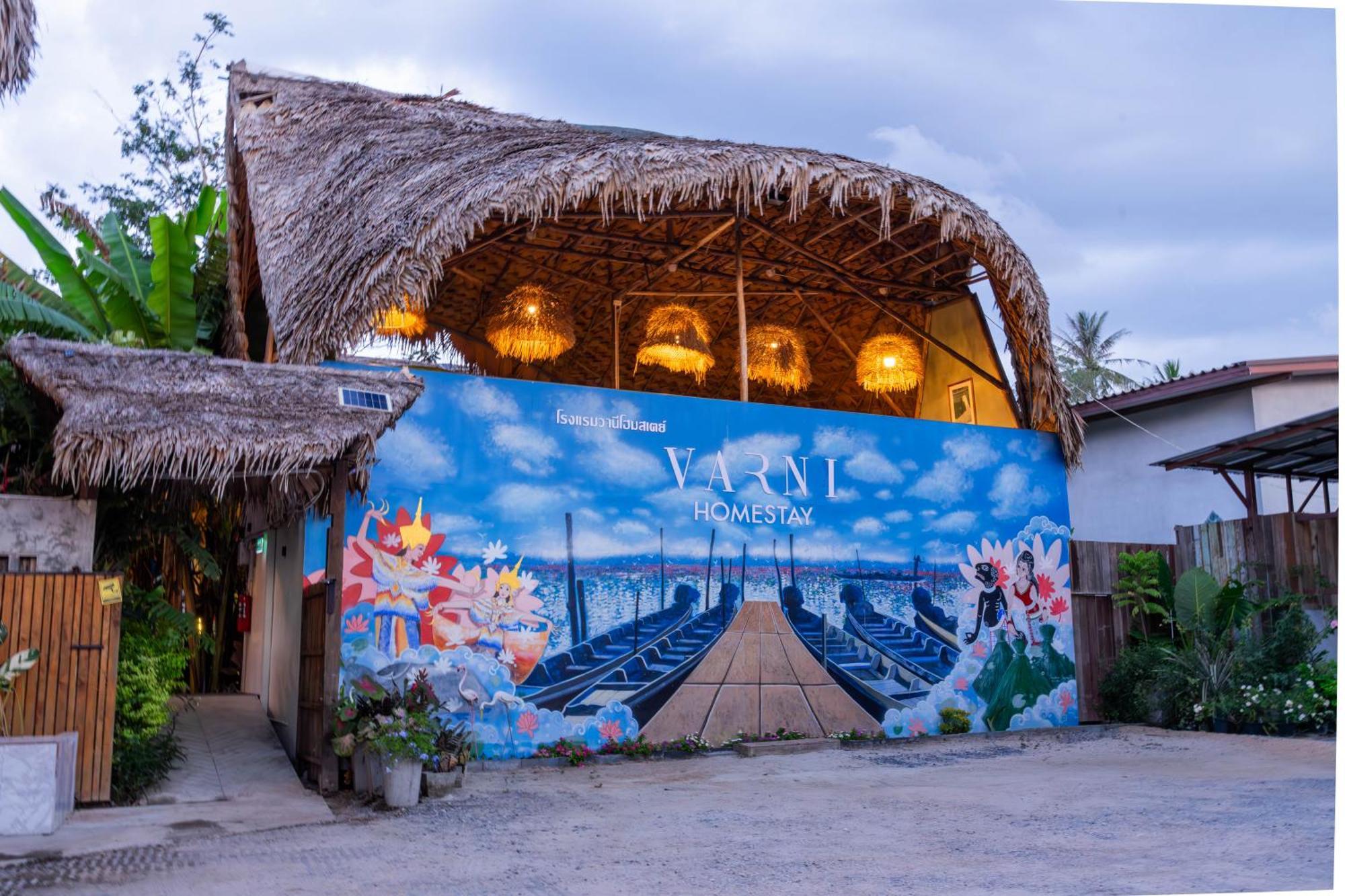 Varni Homestay Phatthalung Esterno foto
